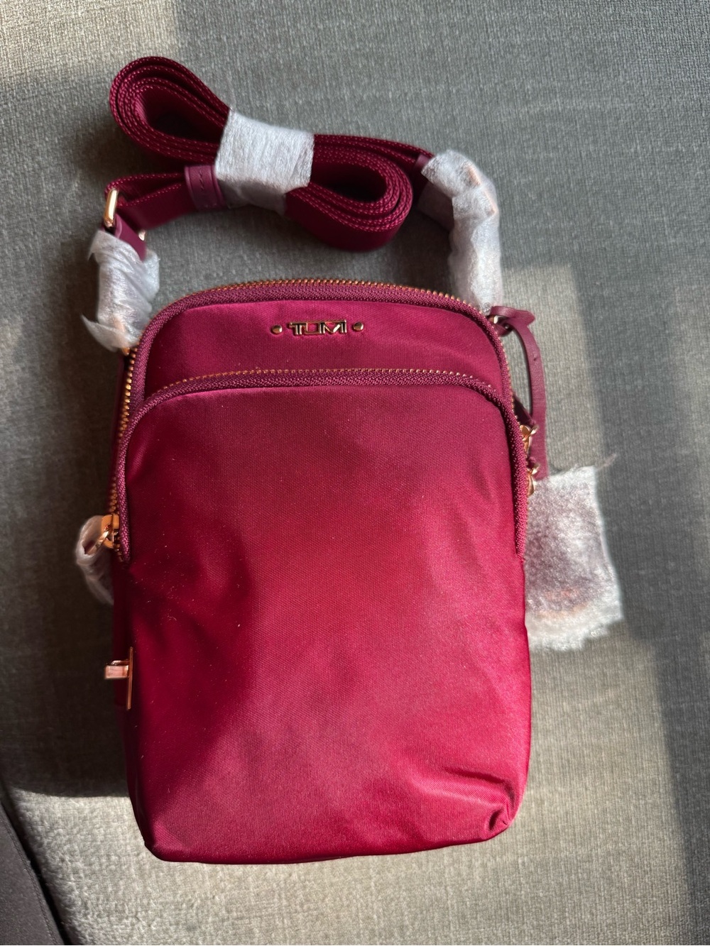 Tumi Berry Crossbody Bag – Compact Everyday Shoulder Bag - Picture 1 of 4